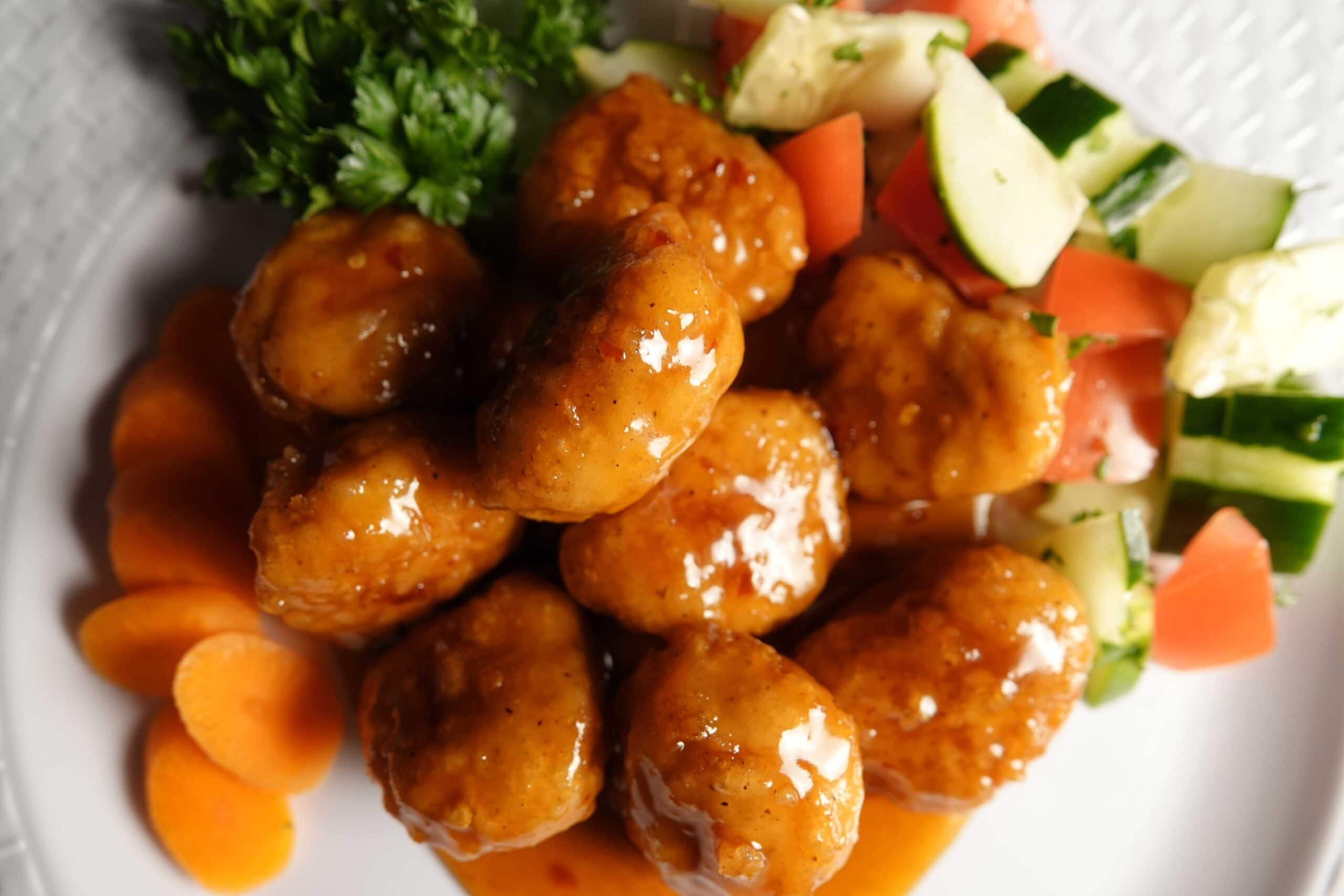 Gold Creek WG Breaded Dark Meat Chicken with JTM General Tso's Sauce